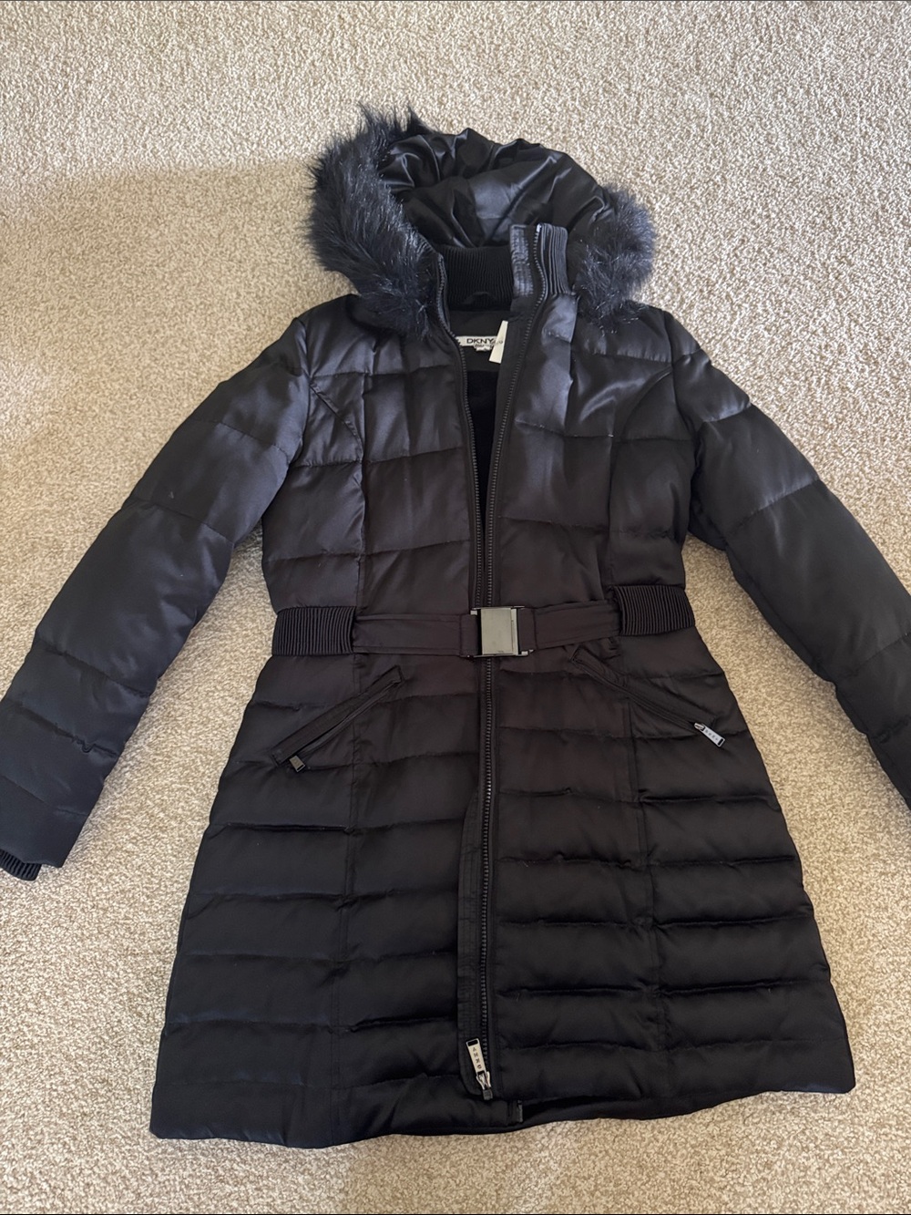 NWT dkny size medium Long Black Quilted Belted Puffer Coat with Faux Fur Hood